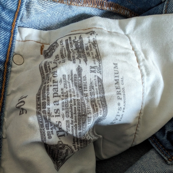 Levi's 501 90's Destroyed Jean - Picture 7 of 13